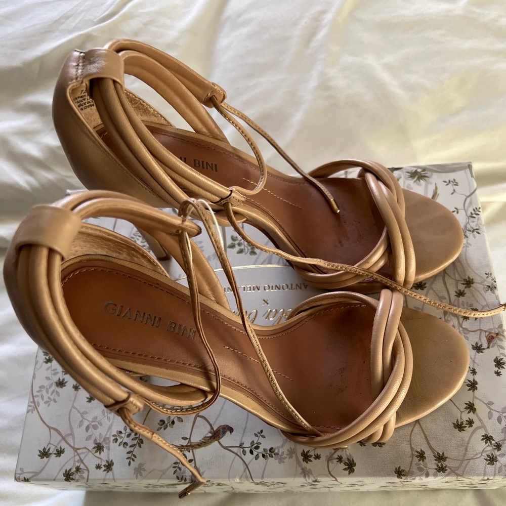 gianni bini nude heels